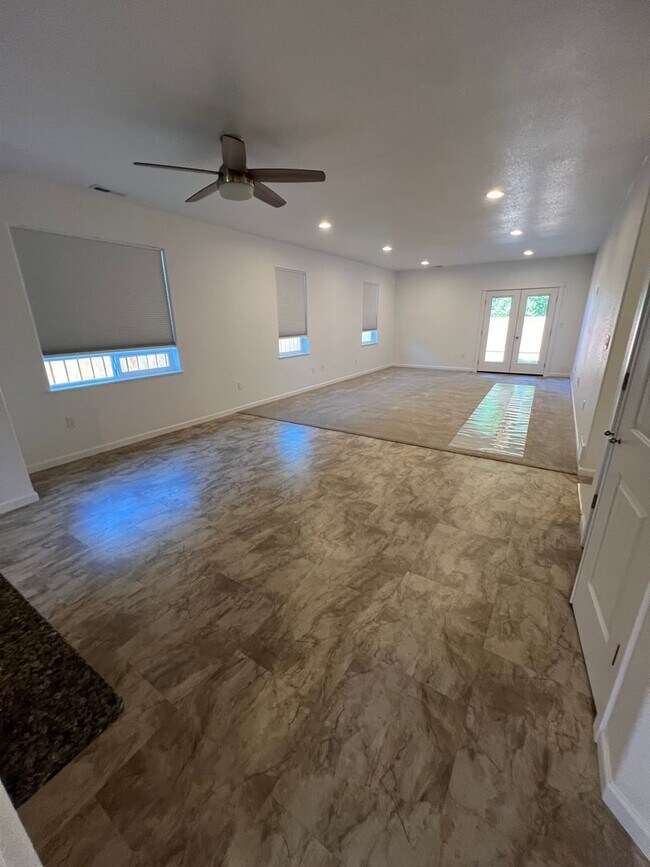 Foto del edificio - Newer Built 3 bedroom, 2 bath house with u...