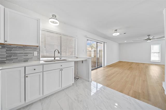 Foto del edificio - 1703 Hartford Dr