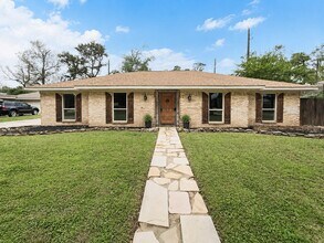 Building Photo - 25419 Elm Creek Dr