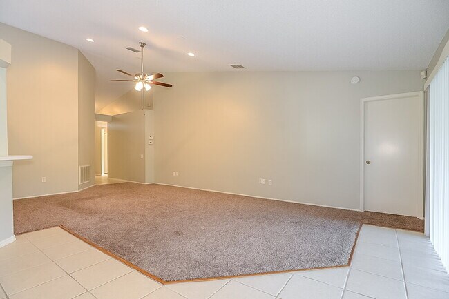 Foto del edificio - 4537 Steel Dust Ln