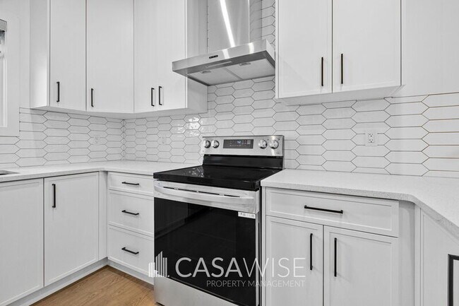 Photo du bâtiment - 9339-9222 222 St NW