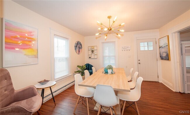 Foto del edificio - 312 Hall Ave