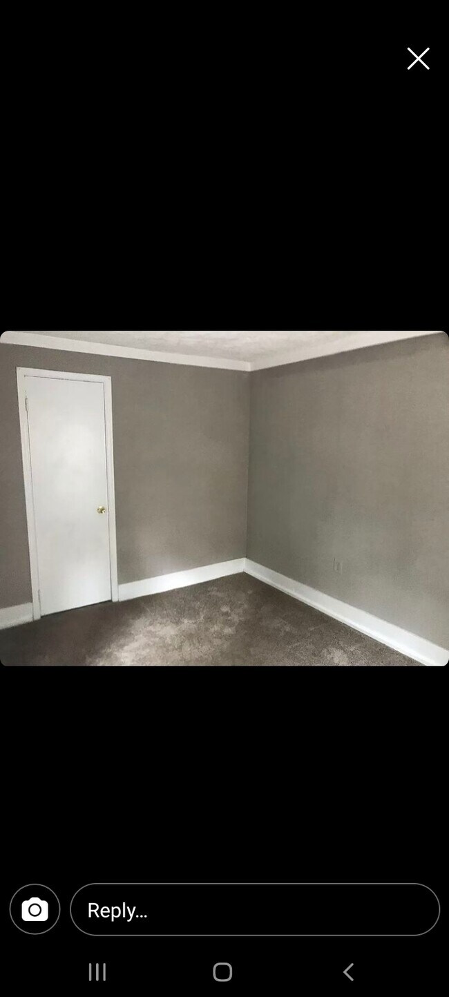Foto del edificio - 1713 Patterson Rd