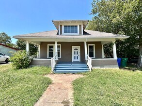 Building Photo - 415 Ferguson St