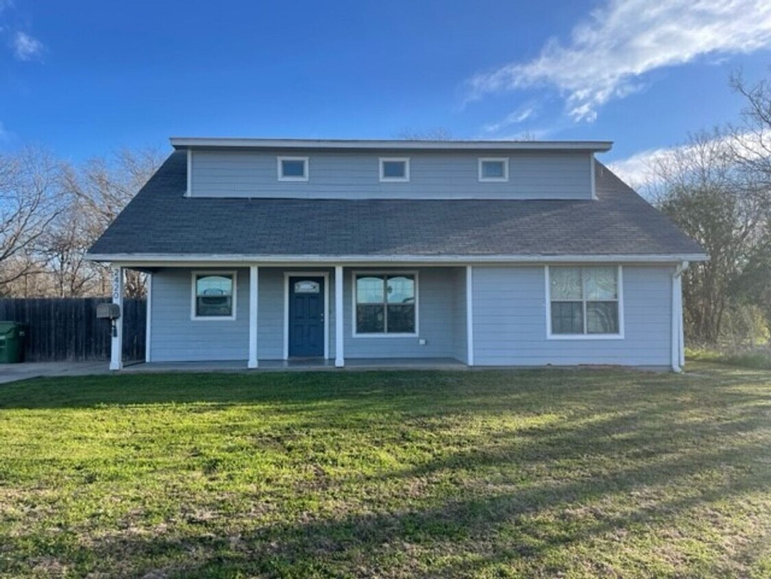 Foto principal - 2420 S 12th St