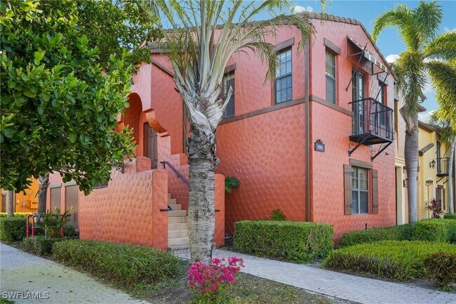 Building Photo - 9108 Capistrano St S