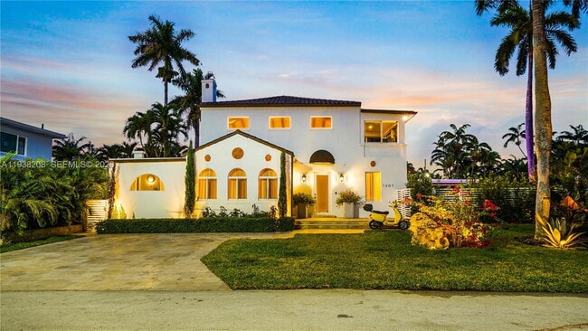 Photo - 1201 NE 85th St House