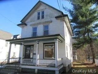 Primary Photo - 11 Yankee Pl