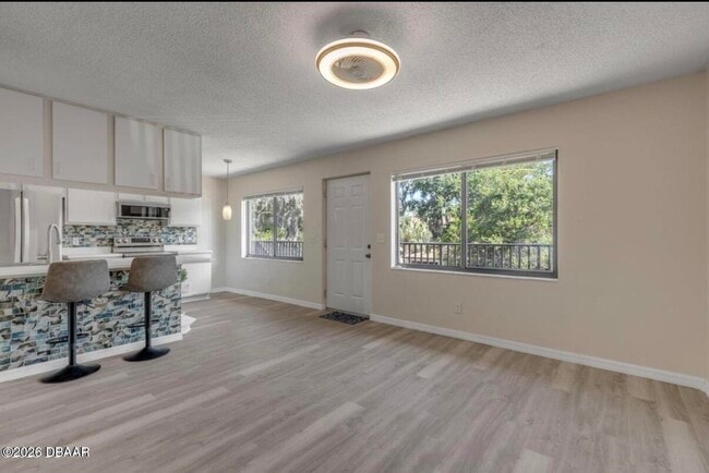 Building Photo - 1601 Big Tree Rd