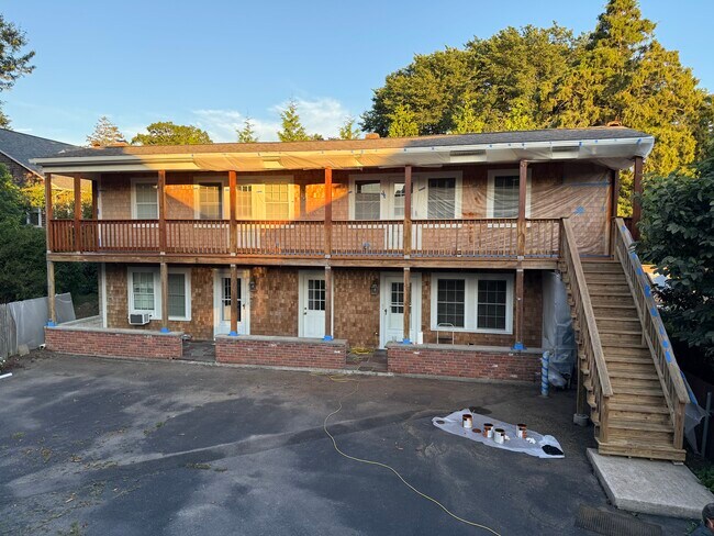 Front View - Apt is on right - 35 Bridge St