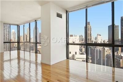 Building Photo - 340 E 57th St