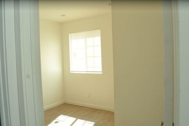 Foto del edificio - Central Homes