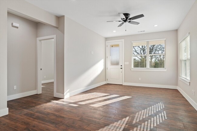 Foto del edificio - 27648 State Highway 64