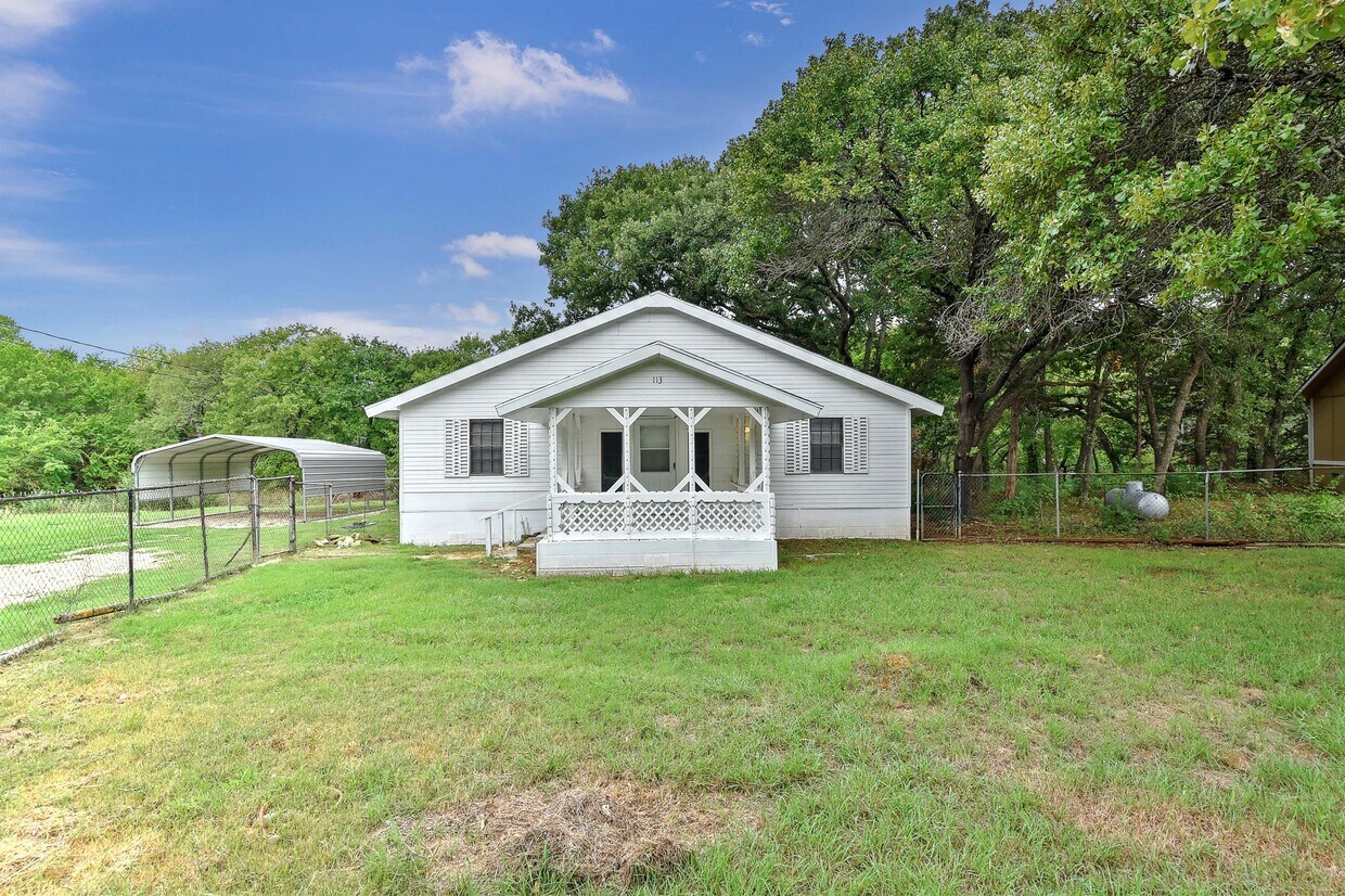 113 Lazy Ike Ln, Pottsboro, TX 75076 House Rental in Pottsboro, TX