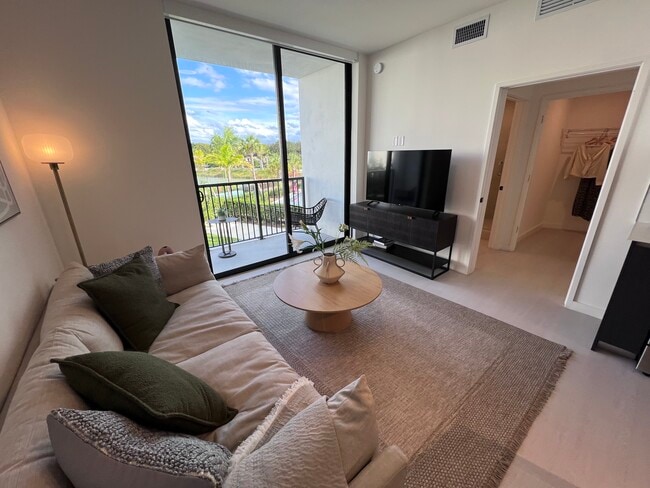 Building Photo - 20510 NW 21st Ave