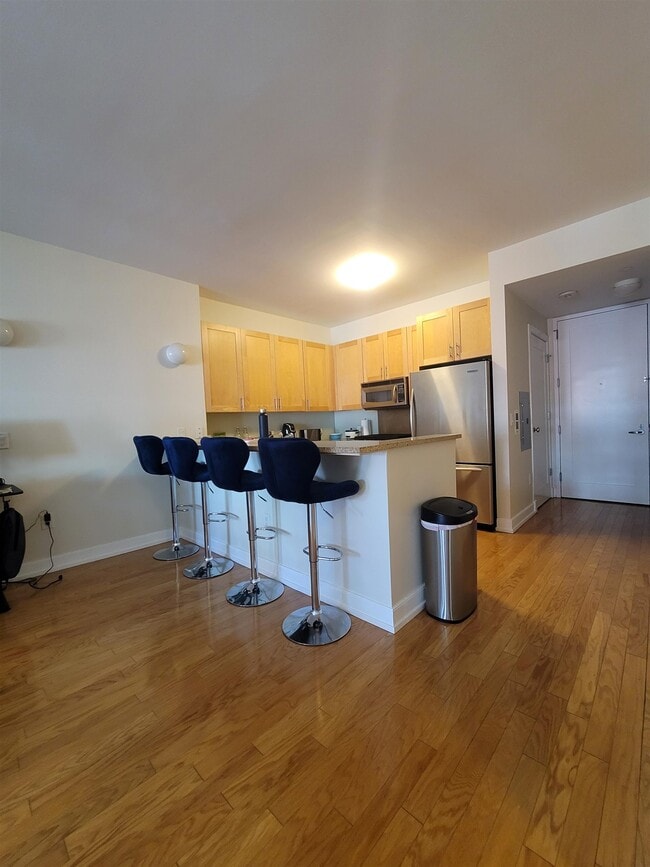 105 Greene St Unit 601, Jersey City, NJ 07302 Condo for Rent in