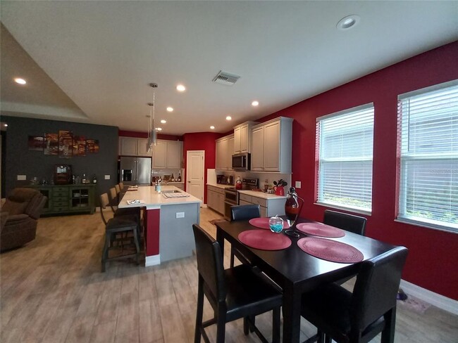 Building Photo - 33233 Cypress Bend Dr