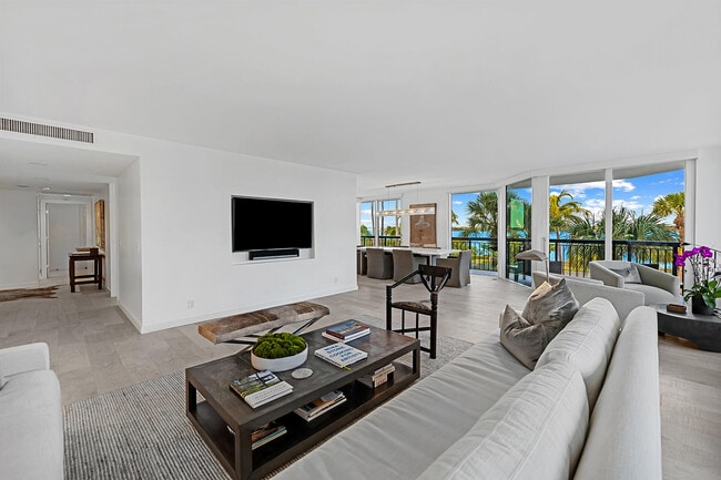 Building Photo - 3140 S Ocean Blvd