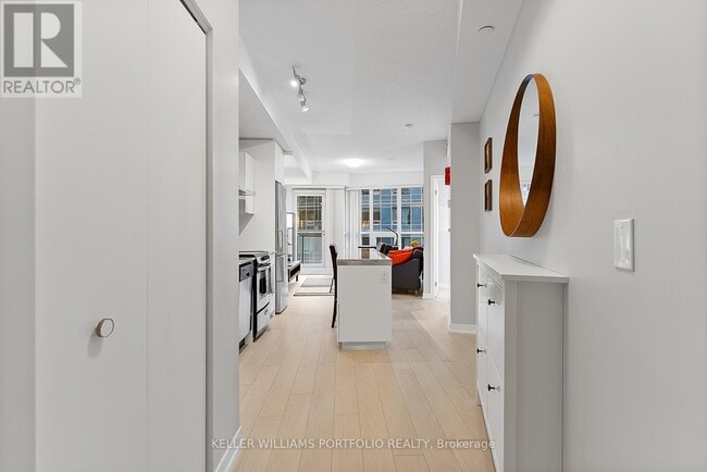 Building Photo - 51 E Liberty St