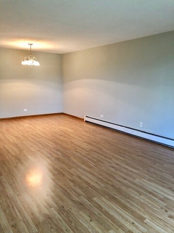 Building Photo - 18 Parkside Ct