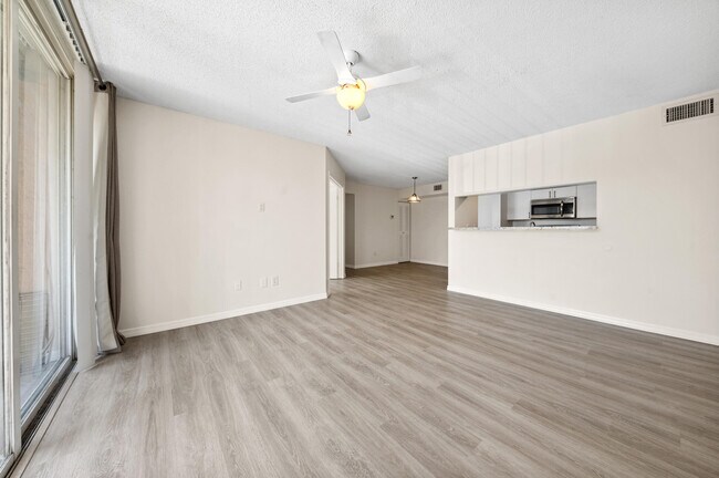 Foto del edificio - 117 Yacht Club Way