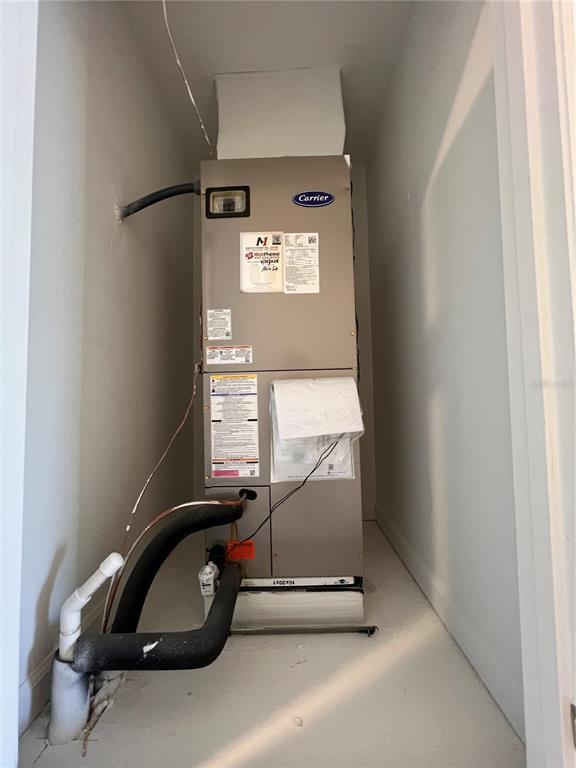 Building Photo - 2444 Skyline Lp