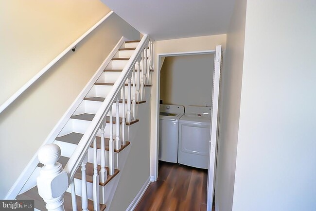 Foto del edificio - 427 Highland Ave