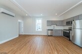 Foto principal - 124 Main St