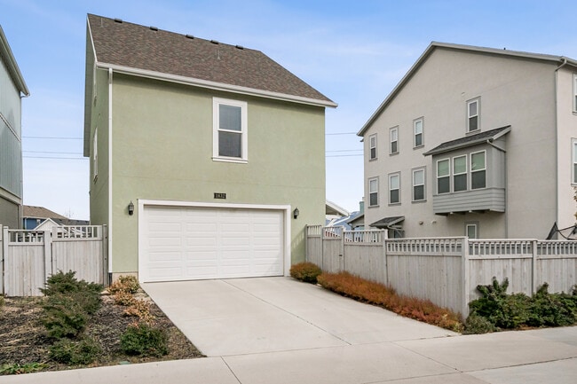 Building Photo - 11632 S Skyward Rd