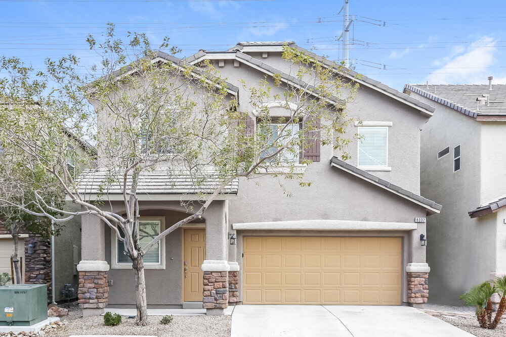 Foto principal - 8032 Carr Valley St