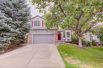 Building Photo - 9641 Cove Creek Dr