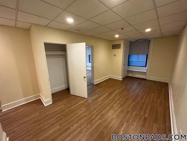 Building Photo - 62 Boylston St