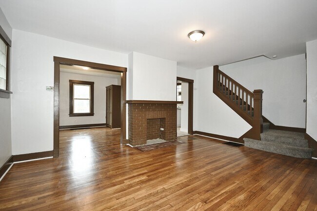 Foto del edificio - Gorgeous all brick home for rent!