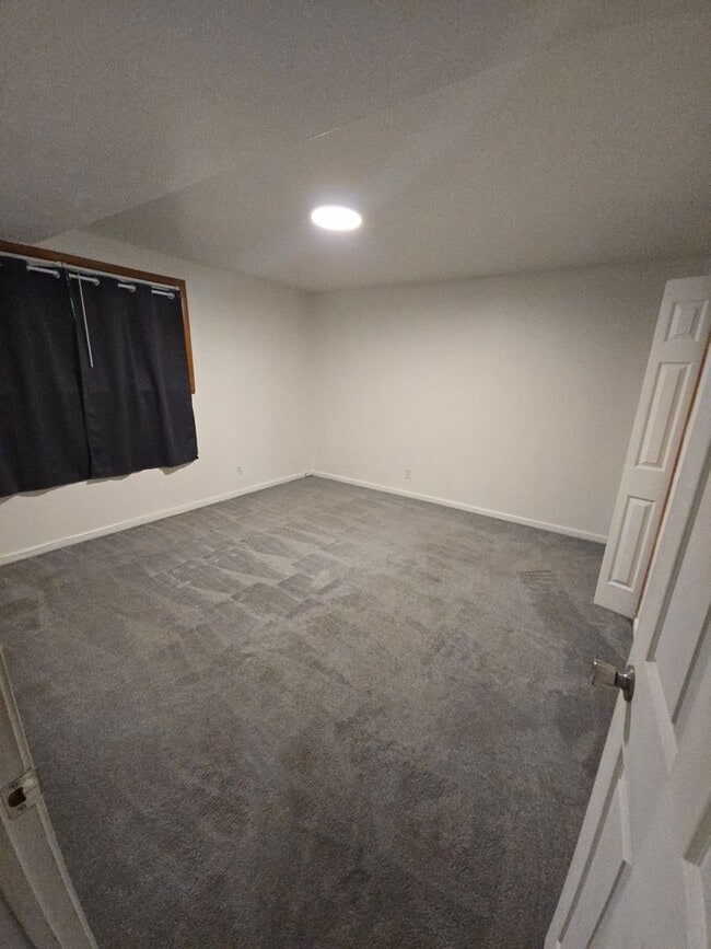 Building Photo - 1 bedroom 1 Bath