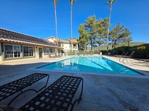 Building Photo - 10854 Sabre Hill Dr