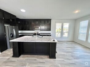 Building Photo - 500 Rancheros Dr
