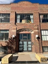 Building Photo - 1777 E 39th Ave
