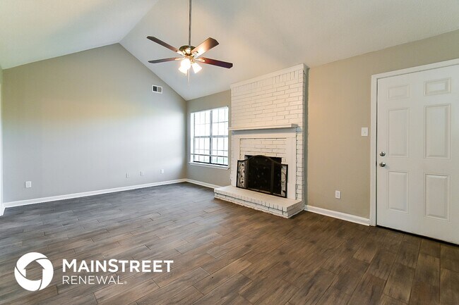 Foto del edificio - 10127 Stephenson Ln