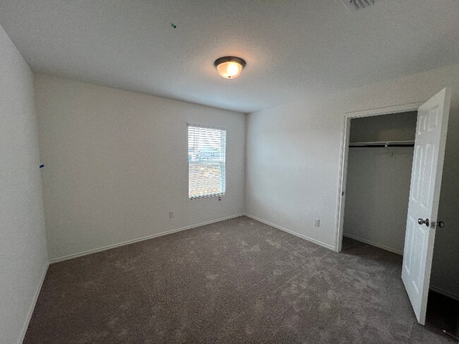 Foto del edificio - 16044 Isles Dr