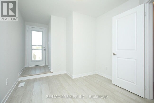 Building Photo - 128 Brockley Dr