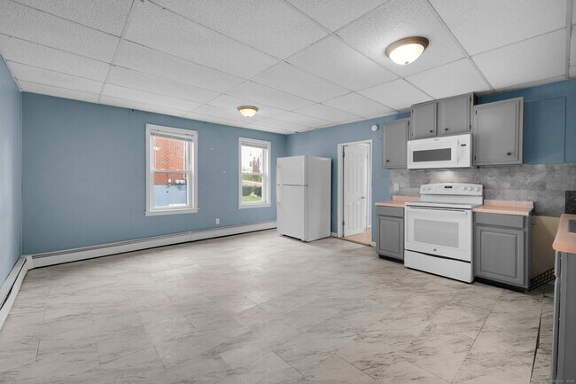 Foto del edificio - 223 Lawlor St