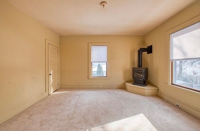 Foto del edificio - 21 Moraine Pl