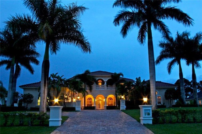 Foto del edificio - 476 SW Squire Johns Ln