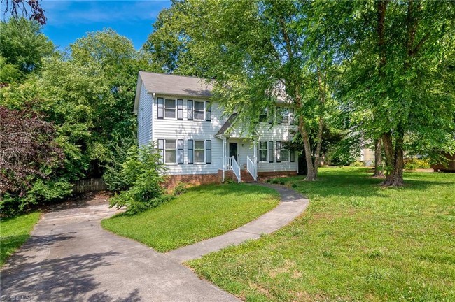 Building Photo - 1508 Trinity Garden Cir