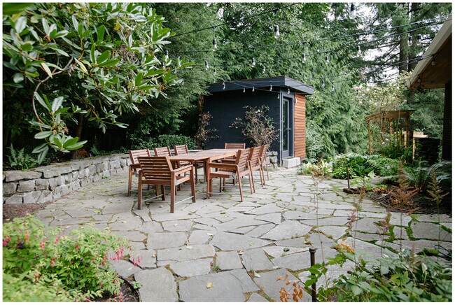 Side Yard - 6323 Northwest Manor Drive