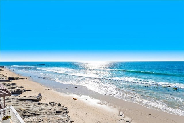 Foto del edificio - 1051 Gaviota Dr