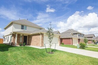 Building Photo - 24102 Treviso Gardens Dr