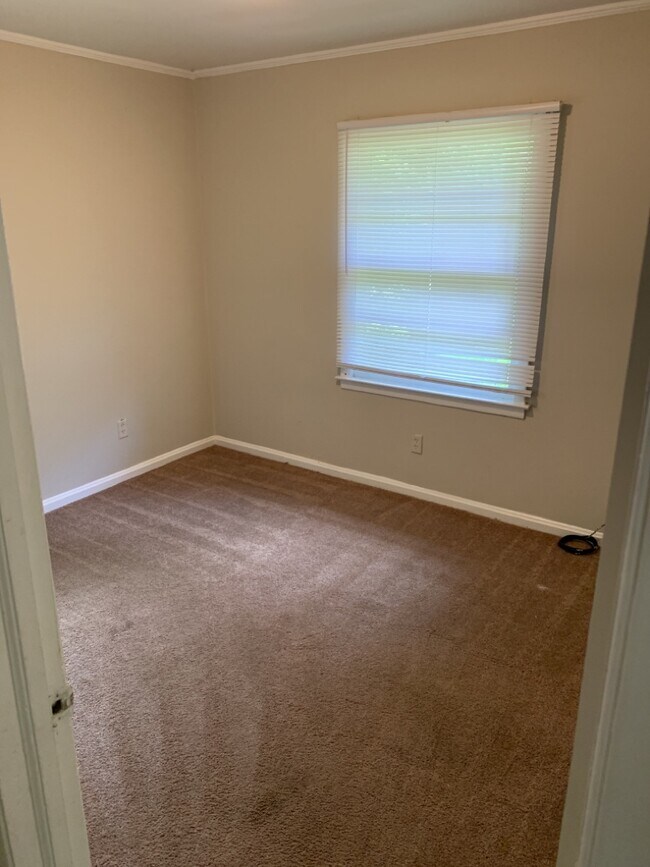 Foto del edificio - 3709 E Audubon Rd