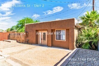 Building Photo - 933 E Florita St