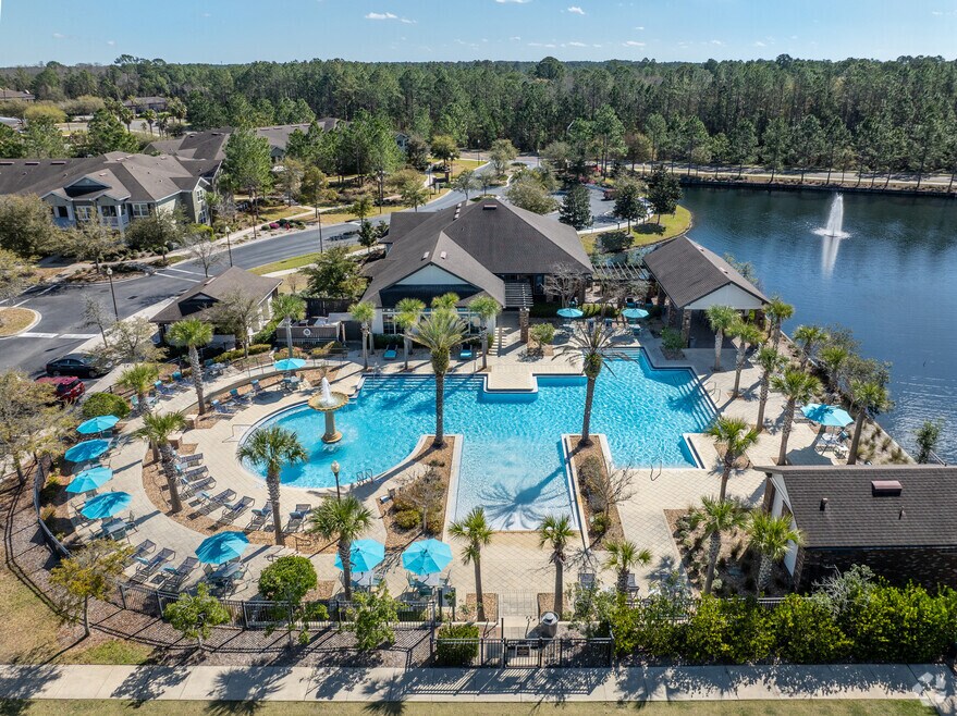 Apartments for Rent with High Ceilings in Chimney Lakes, Jacksonville ...